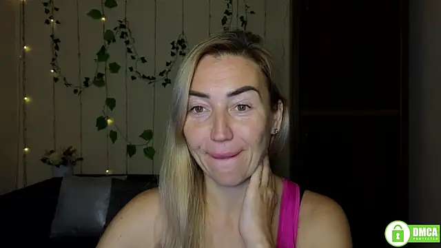 Kiss julli88I online show from 10.26.25