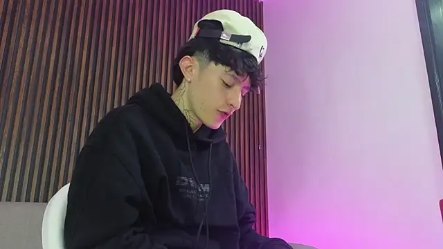 troy rouge online show from 09.11.25