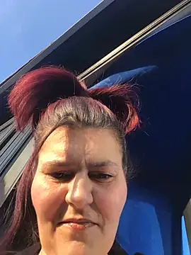 Curvy-Essex-Milf online show from 03.09.25