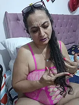 AlessandraLeroy online show from 03.05.26