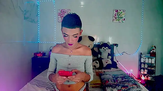 KimberlyXtreme online show from 10.19.25