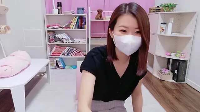 Snapshot of -COCOAtann- chatting on 05.19.26 -COCOAtann- online show from 05.19.26