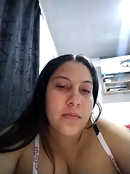 Snapshot of esmeralda_jadees chatting on 05.10.26 esmeralda jadees online show from 05.10.26