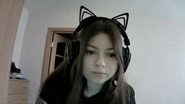 Snapshot of RendyDow chatting on 03.15.25 RendyDow online show from 03.15.25