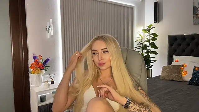 OhMyEmma online show from 10.03.25