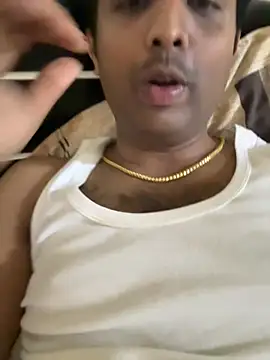 Snapshot of MIRTHICK2002 chatting on 03.13.26 MIRTHICK2002 online show from 03.13.26