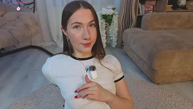 Snapshot of Kira_mindnes chatting on 11.21.25 Kira mindnes online show from 11.21.25