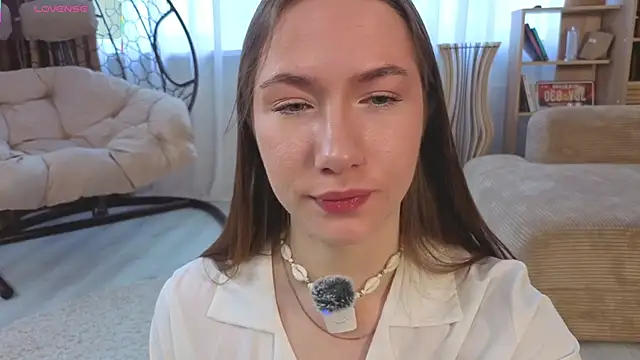 Snapshot of Kira_mindnes chatting on 12.16.25 Kira mindnes online show from 12.16.25