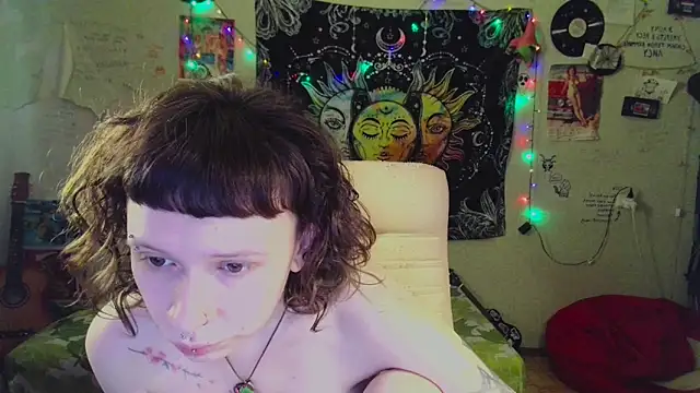 Snapshot of Lil_foxxx chatting on 06.22.26 Lil foxxx online show from 06.22.26