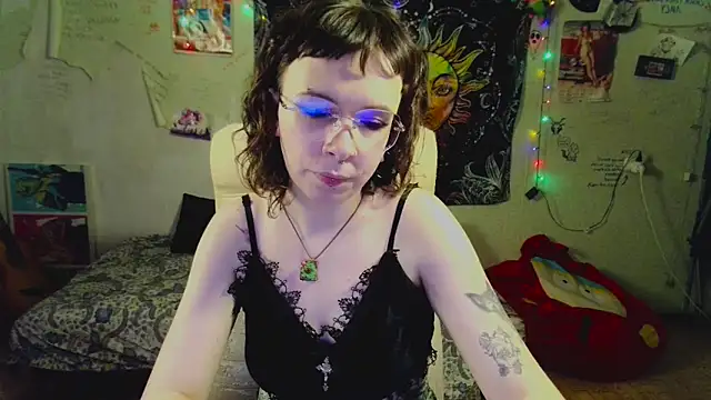 Snapshot of Lil_foxxx chatting on 07.06.26 Lil foxxx online show from 07.06.26
