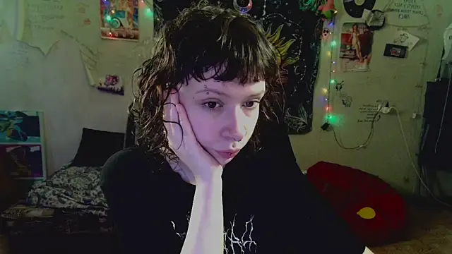 Snapshot of Lil_foxxx chatting on 07.22.26 Lil foxxx online show from 07.22.26