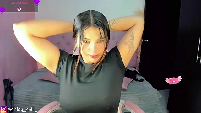 Snapshot of Ashley_dolll chatting on 05.11.26 Ashley dolll online show from 05.11.26