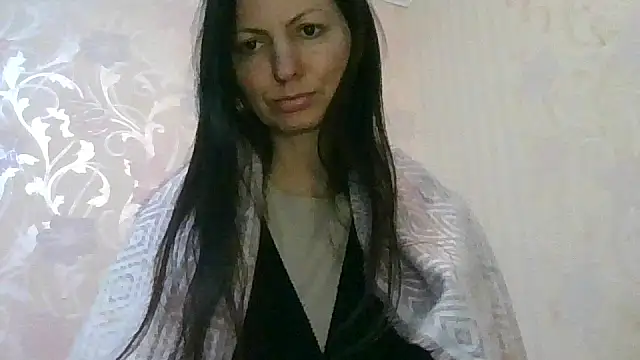 Snapshot of AliseWats chatting on 04.26.26 AliseWats online show from 04.26.26