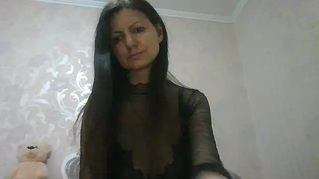 Snapshot of AliseWats chatting on 07.20.26 AliseWats online show from 07.20.26