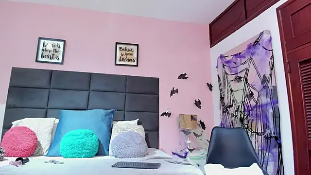 SophiaQueens online show from 11.01.25