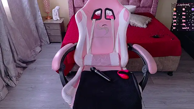 sweet  thang online show from 11.30.25