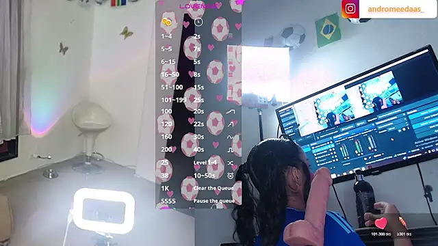 Snapshot of ANDROMEEDA chatting on 06.26.26 ANDROMEEDA online show from 06.26.26