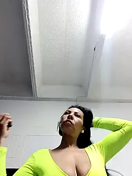 DaphneRosses online show from 03.01.26