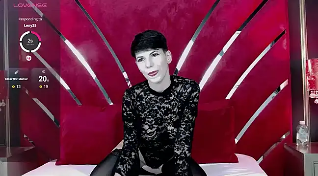 Snapshot of Roxxy_Rouge chatting on 03.10.25 Roxxy Rouge online show from 03.10.25