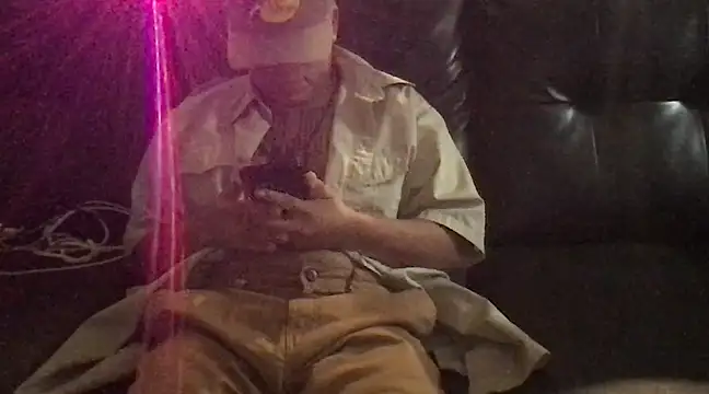 Snapshot of flores6cachondo9 chatting on 03.15.25 flores6cachondo9 online show from 03.15.25