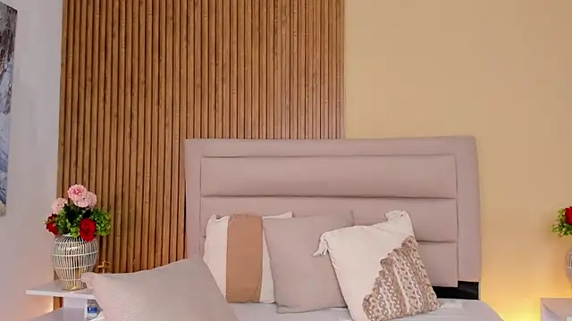 FatimaEvans online show from 12.18.25