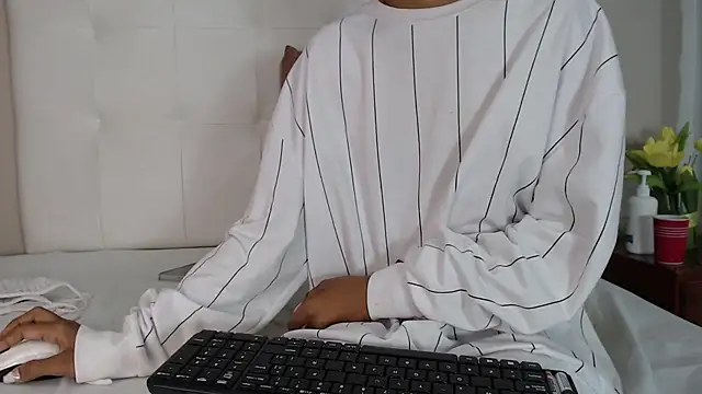 Snapshot of willow_smitt chatting on 01.10.26 willow smitt online show from 01.10.26