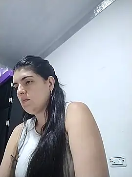 Seet Hanna online show from 10.15.25