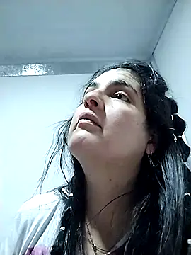 Seet Hanna online show from 10.17.25