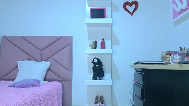 eva sin18 online show from 05.12.26