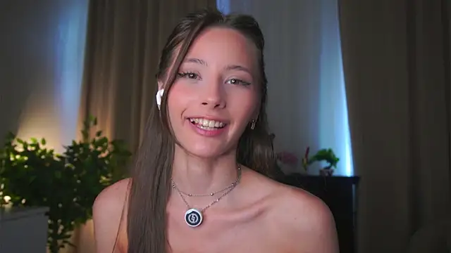 EditaBails online show from 06.04.26