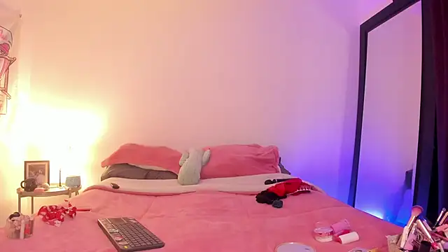 Alessamoth online show from 03.18.26