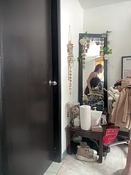 VictoriaGerard Pink online show from 04.04.26