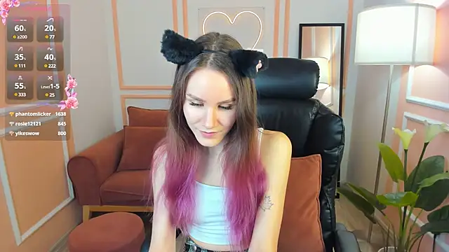 Clare  Florence online show from 03.21.25