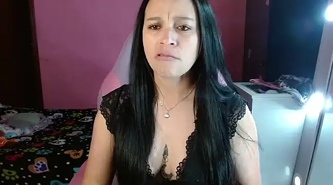 Snapshot of Selene_mixx chatting on 03.22.25 Selene mixx online show from 03.22.25