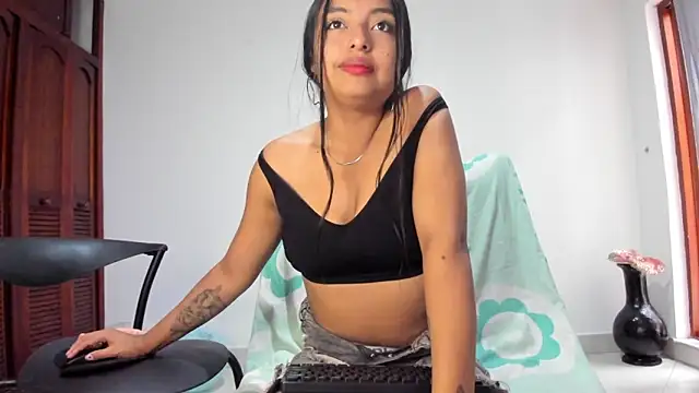 sweet cinamon online show from 03.19.25