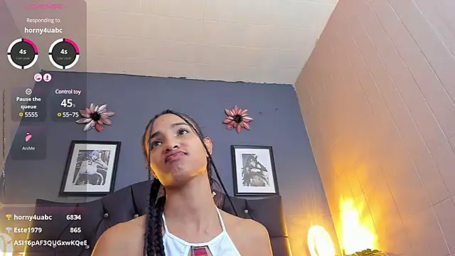 Snapshot of Lissandra_18 chatting on 03.12.25 Lissandra 18 online show from 03.12.25