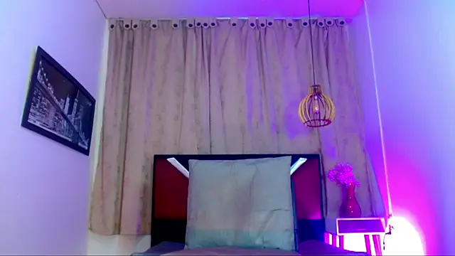 Snapshot of alexsandra_kiss chatting on 07.01.26 alexsandra kiss online show from 07.01.26