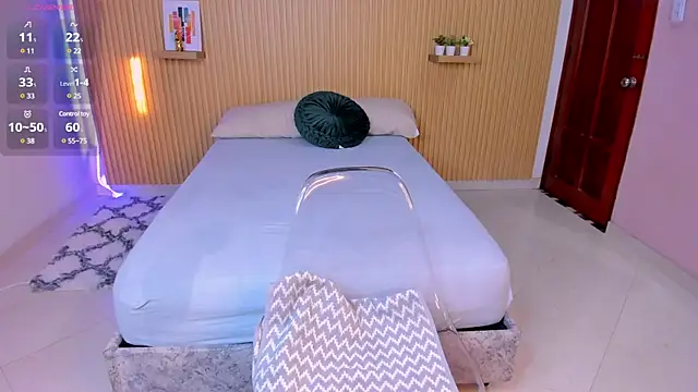 Sasha Anaan online show from 03.20.25