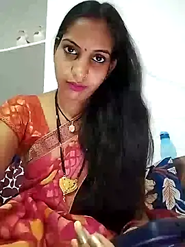 Hotty-Nidhi online show from 03.13.25