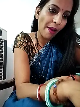 Hotty-Nidhi online show from 03.21.25