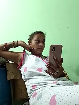 Hotty-Nidhi online show from 09.24.25