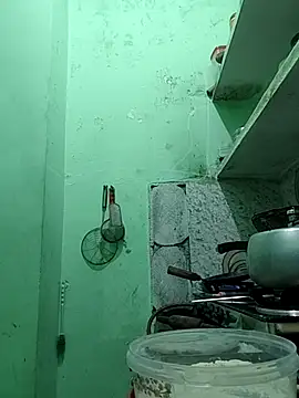 Hotty-Nidhi online show from 11.23.25