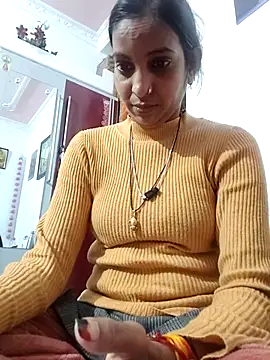Hotty-Nidhi online show from 02.04.26
