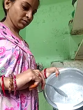 Hotty-Nidhi online show from 02.24.26