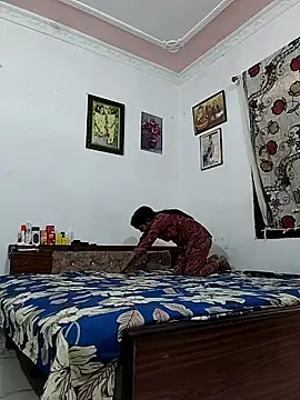 Hotty-Nidhi online show from 03.16.26