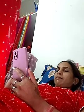 Hotty-Nidhi online show from 04.01.26