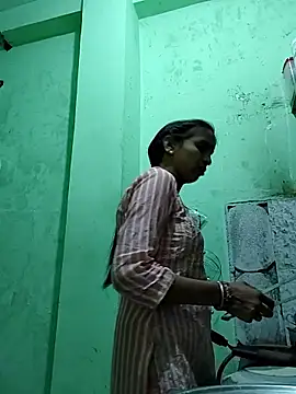 Hotty-Nidhi online show from 04.02.26