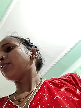 Hotty-Nidhi online show from 04.03.26