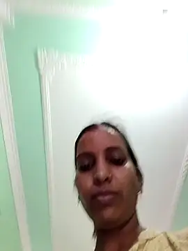 Hotty-Nidhi online show from 04.07.26