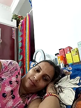 Hotty-Nidhi online show from 04.07.26